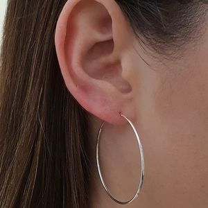 🔥SALE silver hoop earrings 💕
